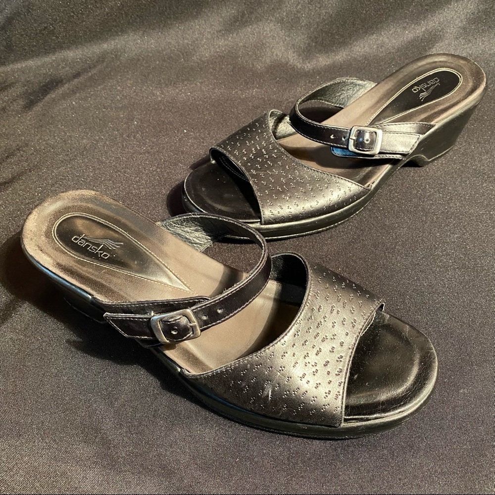 Dansko Black Leather Slide-on Sandal 40